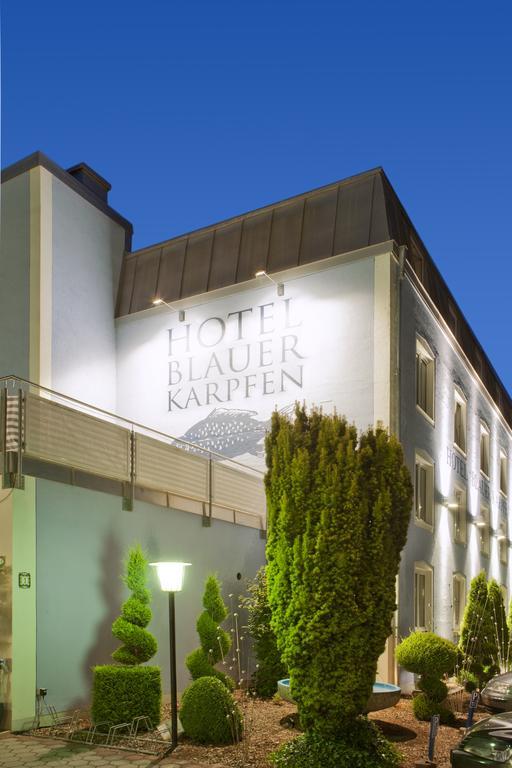 Hotel Blauer Karpfen Oberschleissheim Bagian luar foto